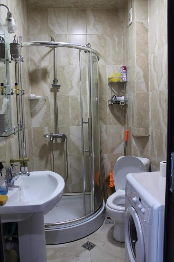 Berapartment With Mountain View Batumi Ngoại thất bức ảnh