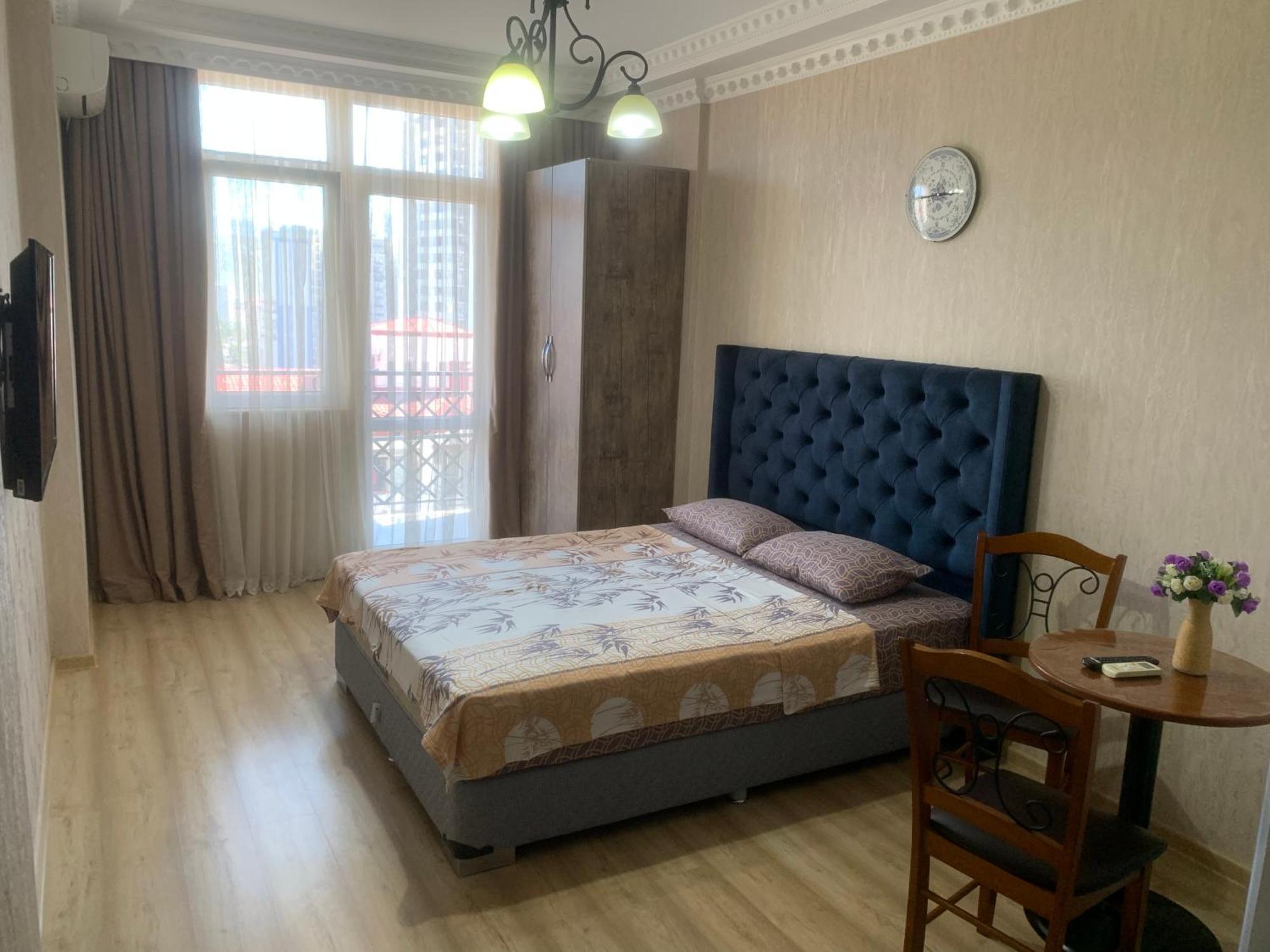 Berapartment With Mountain View Batumi Ngoại thất bức ảnh